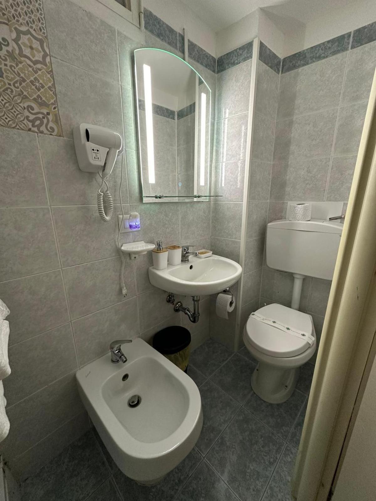 Vesuvia Guest House Napoli Ngoại thất bức ảnh