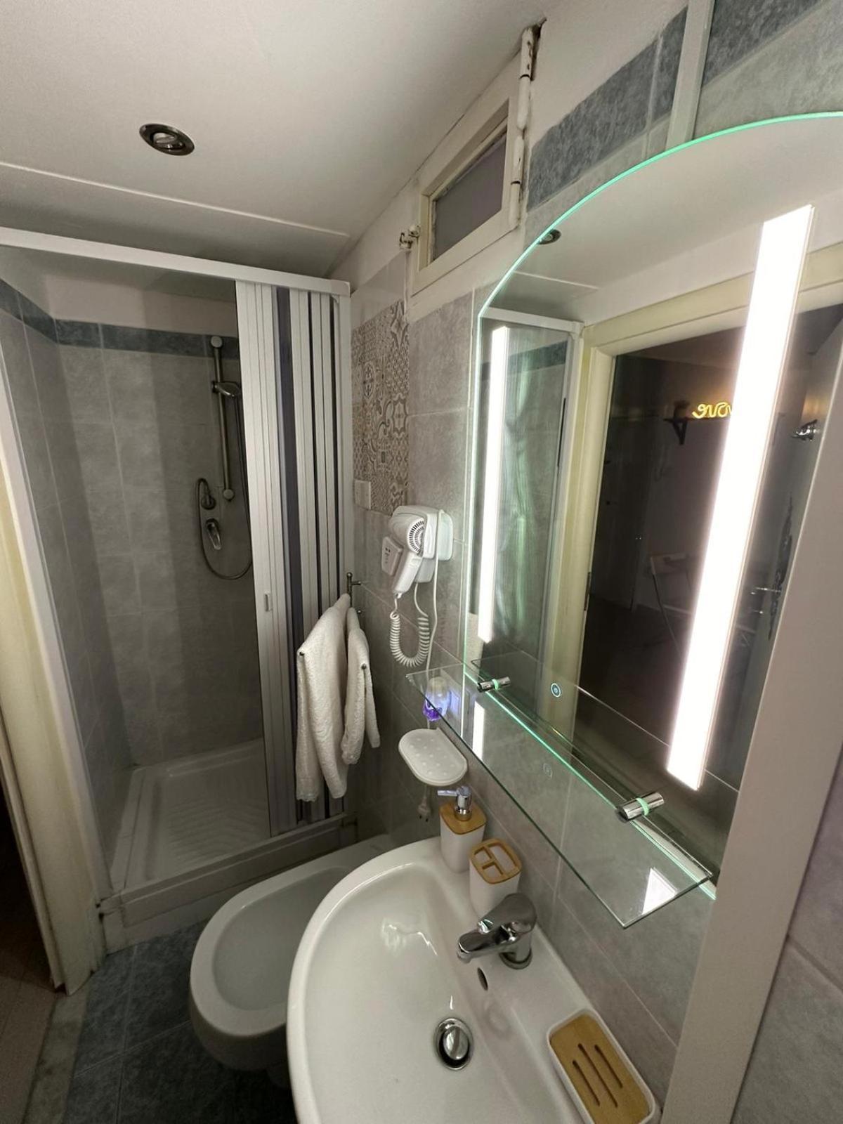 Vesuvia Guest House Napoli Ngoại thất bức ảnh